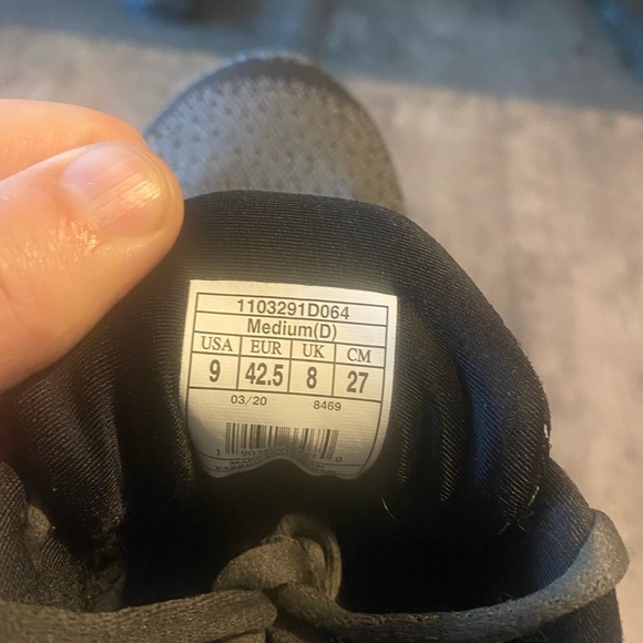 Brooks Glycerin 18 running shoes. - Picture 6 of 8